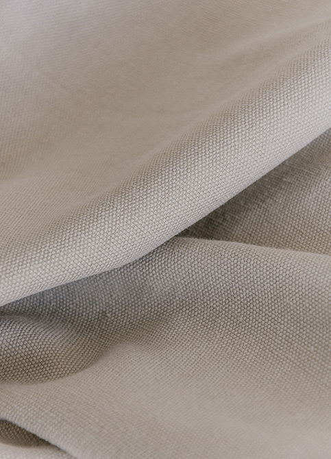 Wrinkled UYUNI fabric showing lightness and drape