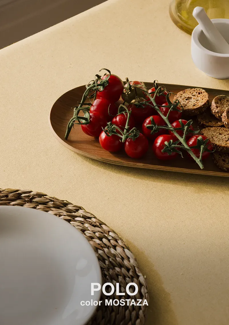 Mantel básico ZREE mostaza con texto del tono sobre la imagen y nombre de la tejeduría.